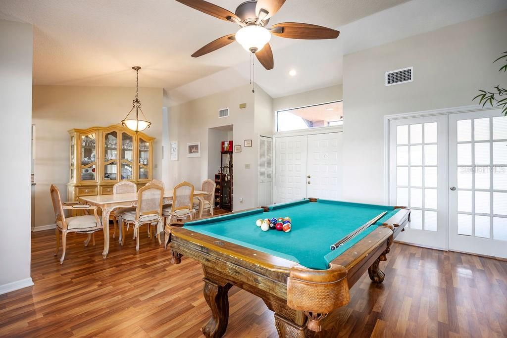 For Sale: $860,000 (3 beds, 2 baths, 1996 Square Feet)