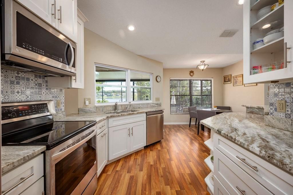 For Sale: $860,000 (3 beds, 2 baths, 1996 Square Feet)