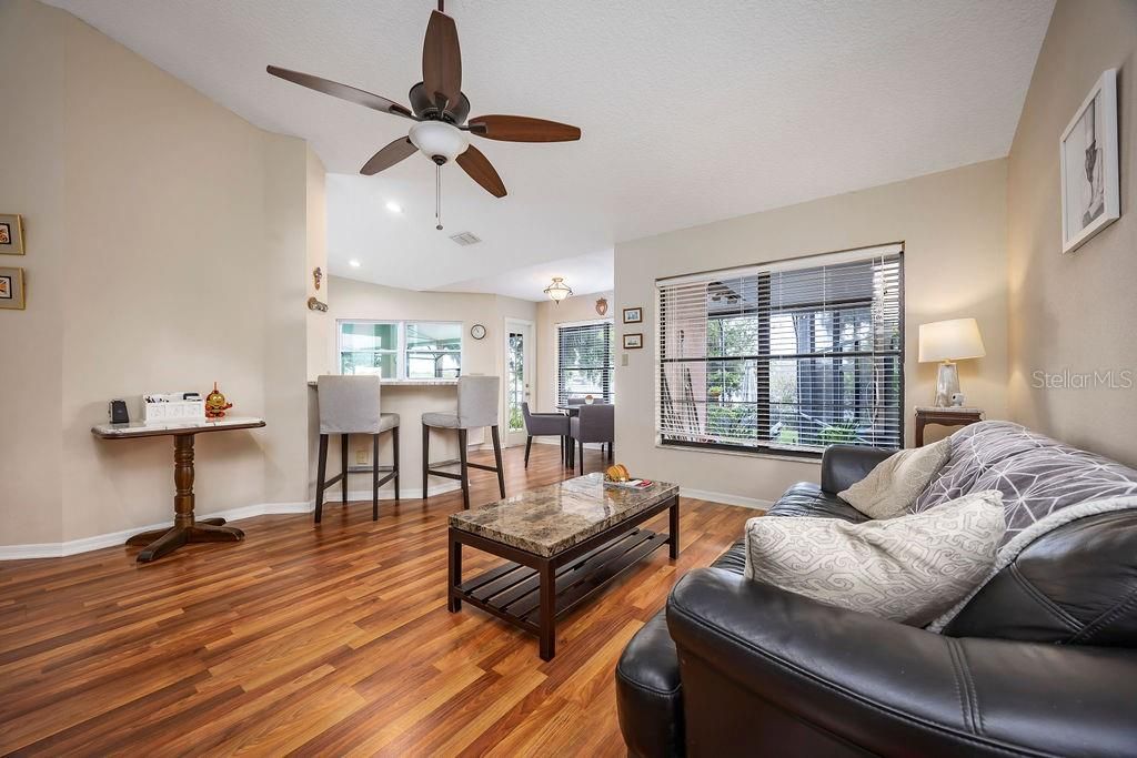 For Sale: $860,000 (3 beds, 2 baths, 1996 Square Feet)