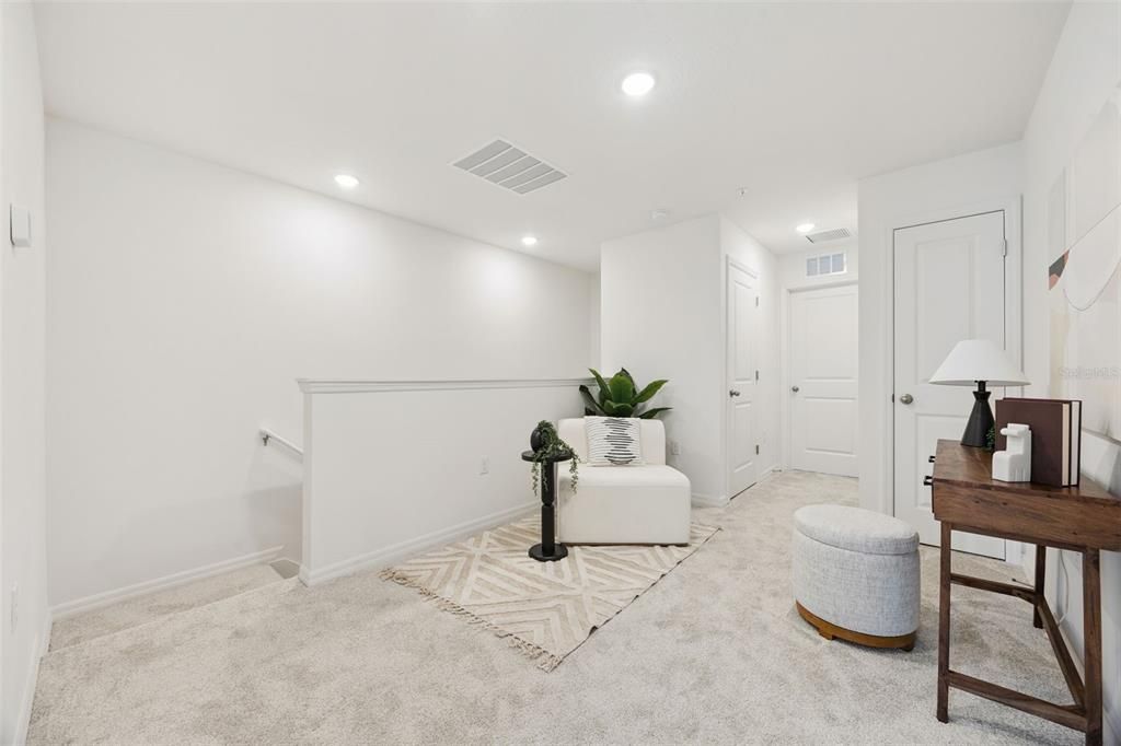 На продажу: $349,999 (4 спален, 2 ванн, 1860 Квадратных фут)