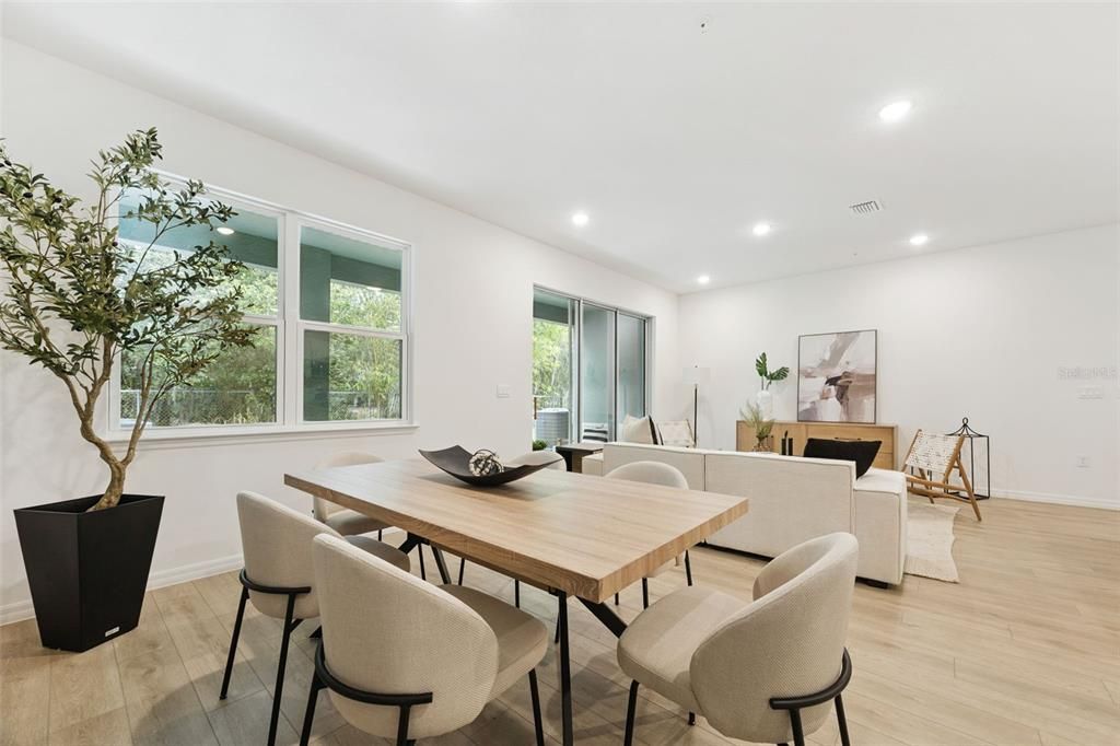 На продажу: $349,999 (4 спален, 2 ванн, 1860 Квадратных фут)