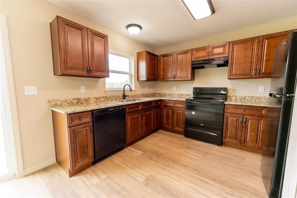 For Sale: $239,900 (3 beds, 2 baths, 1331 Square Feet)