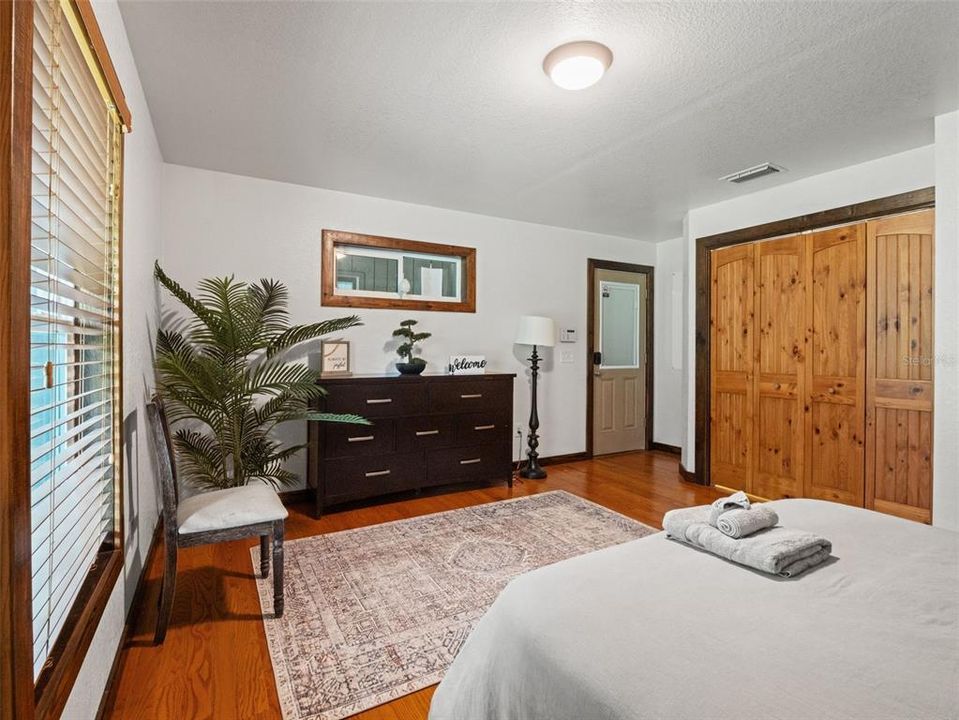 Activo con contrato: $889,000 (3 camas, 3 baños, 3154 Pies cuadrados)