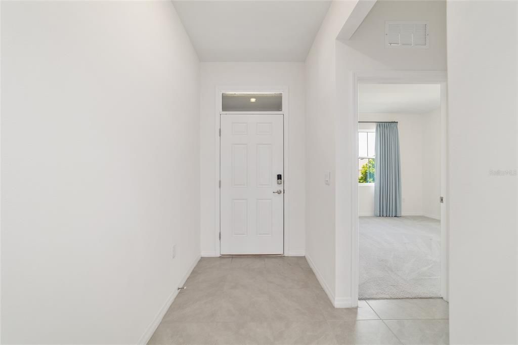 Activo con contrato: $305,000 (2 camas, 2 baños, 1813 Pies cuadrados)