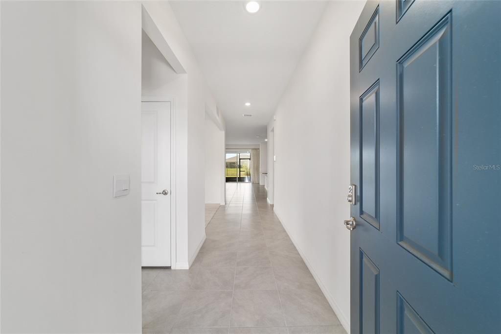 Activo con contrato: $305,000 (2 camas, 2 baños, 1813 Pies cuadrados)