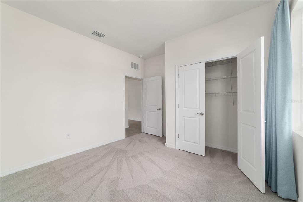 Activo con contrato: $305,000 (2 camas, 2 baños, 1813 Pies cuadrados)