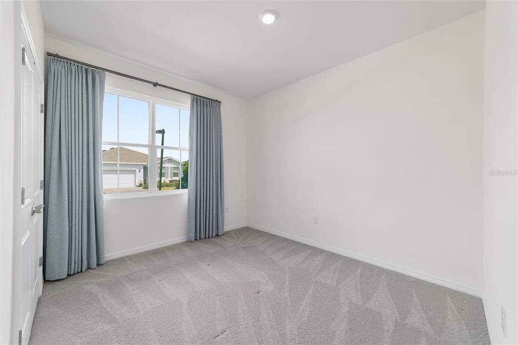 Activo con contrato: $305,000 (2 camas, 2 baños, 1813 Pies cuadrados)