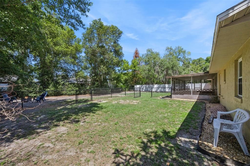 For Sale: $370,000 (3 beds, 2 baths, 1662 Square Feet)