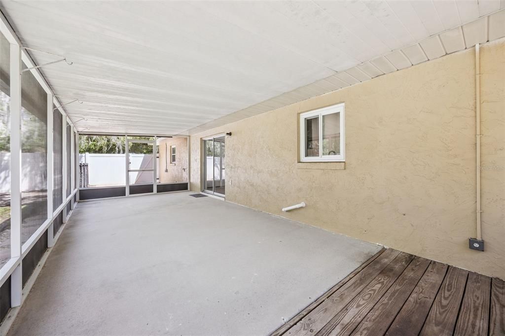 For Sale: $370,000 (3 beds, 2 baths, 1662 Square Feet)