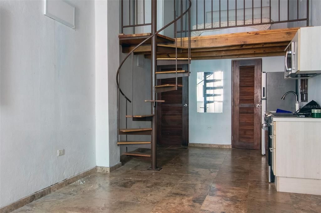 В аренду: $1,700 (1 спален, 1 ванн, 400 Квадратных фут)