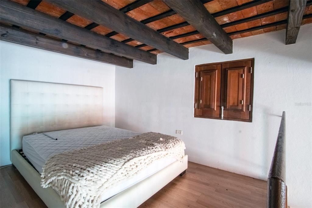 В аренду: $1,700 (1 спален, 1 ванн, 400 Квадратных фут)