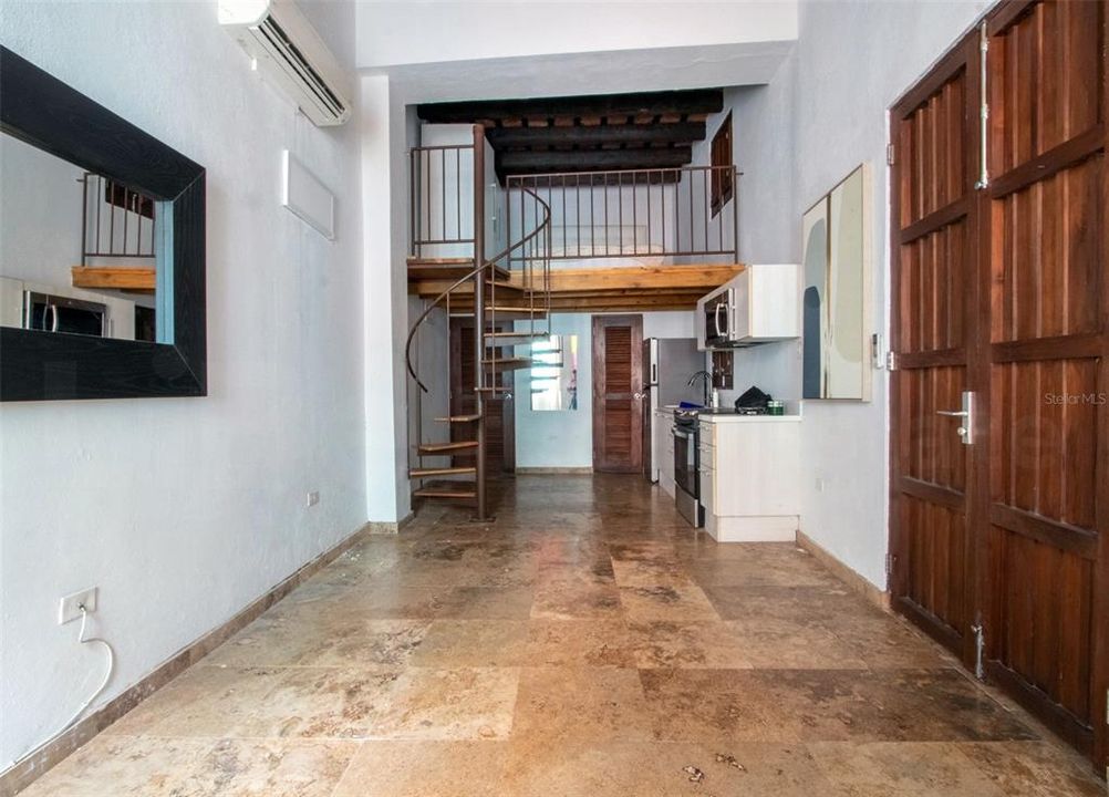 В аренду: $1,700 (1 спален, 1 ванн, 400 Квадратных фут)