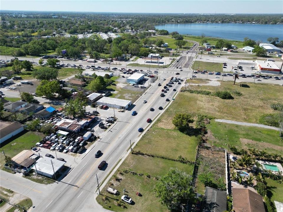 На продажу: $300,000 (0.12 acres)