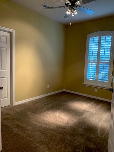 En Venta: $600,000 (4 camas, 2 baños, 2651 Pies cuadrados)