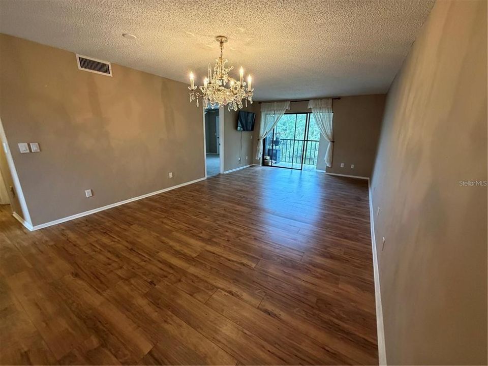 В аренду: $1,600 (2 спален, 2 ванн, 1054 Квадратных фут)