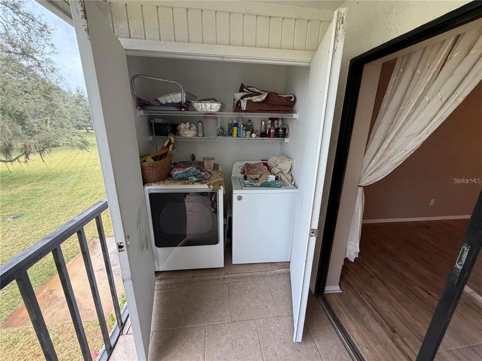 В аренду: $1,600 (2 спален, 2 ванн, 1054 Квадратных фут)