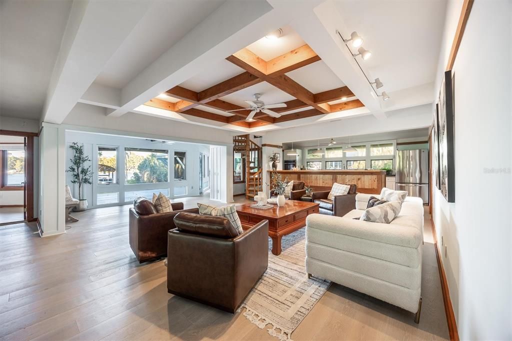For Sale: $935,000 (3 beds, 2 baths, 2556 Square Feet)
