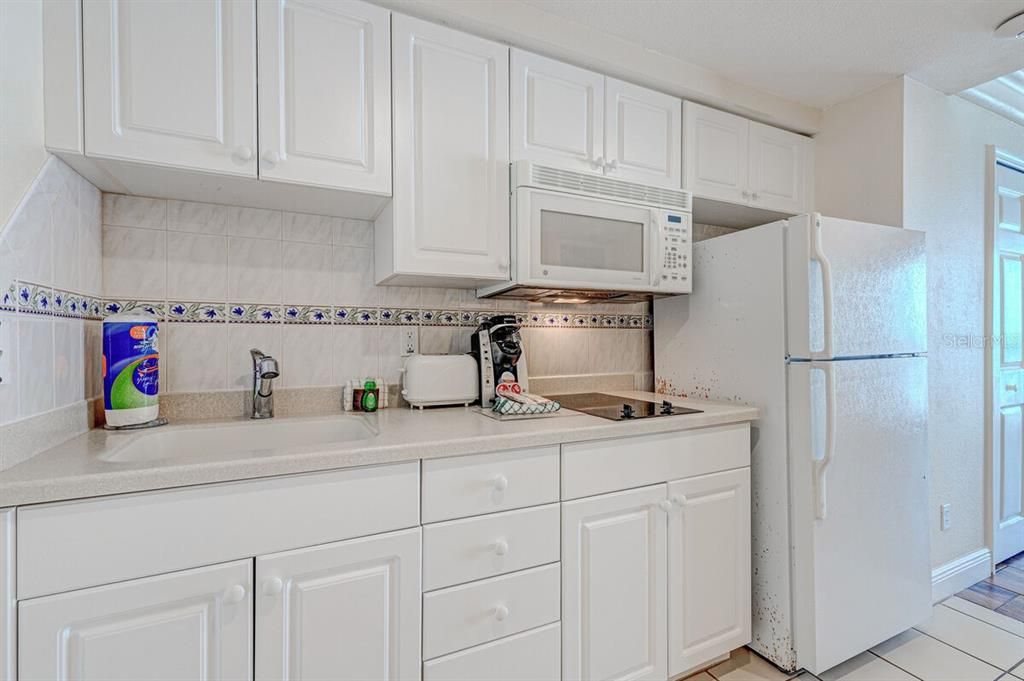 На продажу: $89,999 (1 спален, 1 ванн, 339 Квадратных фут)