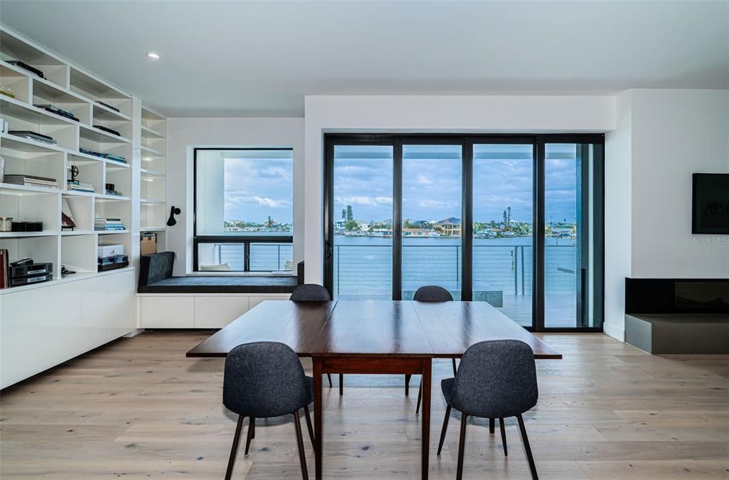 For Sale: $2,490,000 (3 beds, 2 baths, 2301 Square Feet)