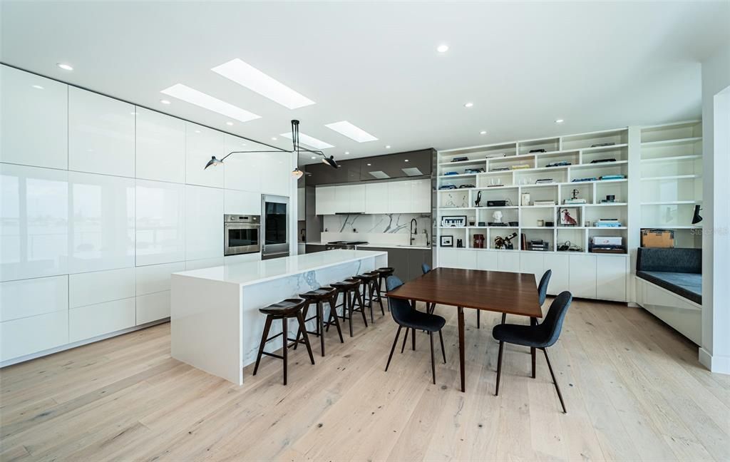For Sale: $2,490,000 (3 beds, 2 baths, 2301 Square Feet)