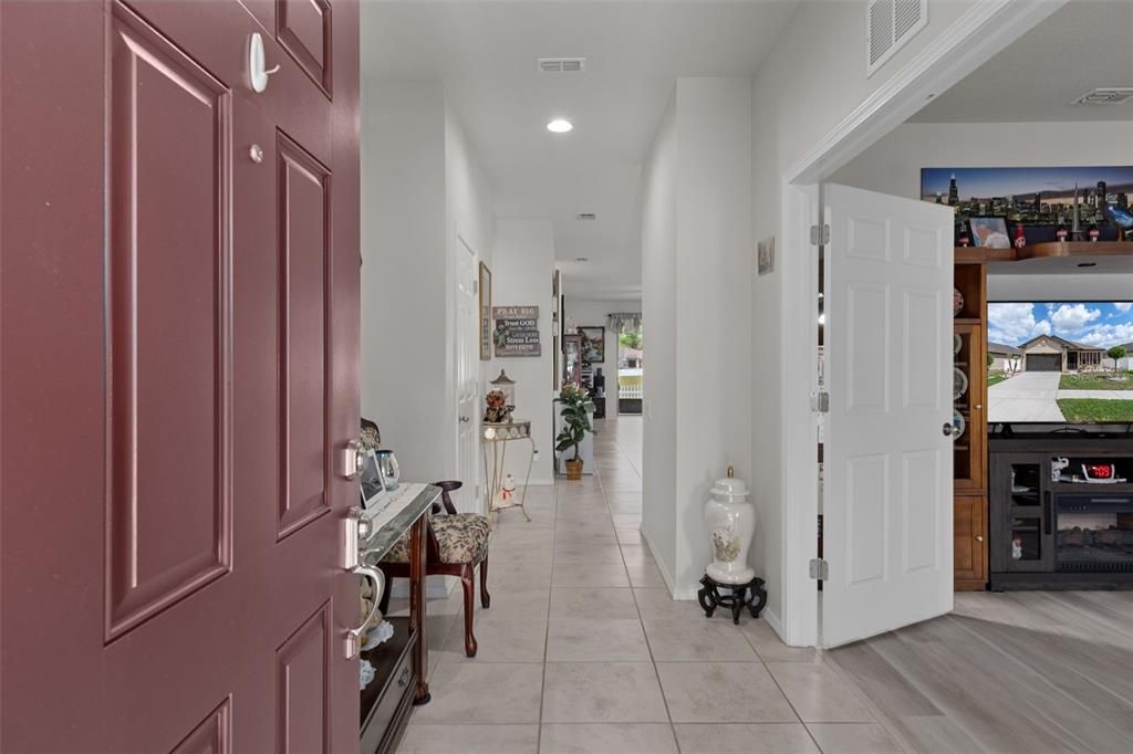 En Venta: $348,900 (3 camas, 2 baños, 1978 Pies cuadrados)