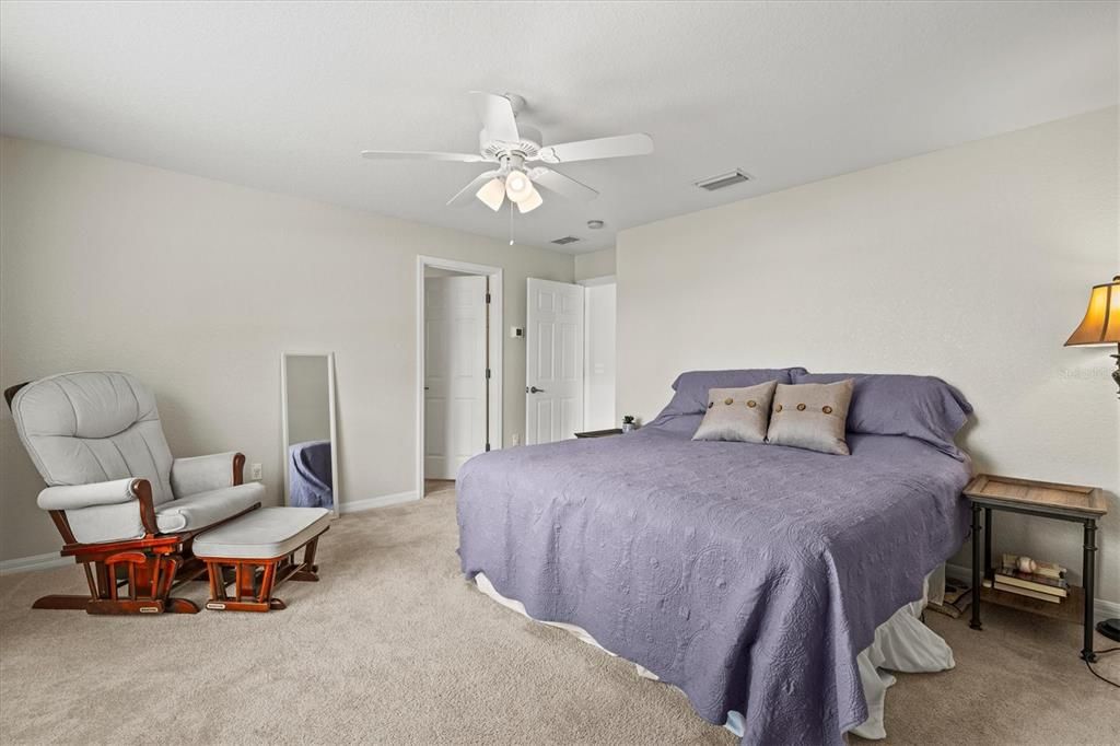 Active With Contract: $425,000 (3 beds, 2 baths, 1834 Square Feet)
