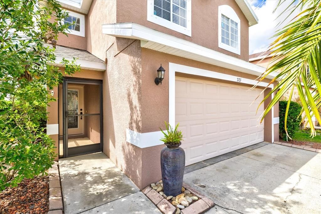 Active With Contract: $425,000 (3 beds, 2 baths, 1834 Square Feet)