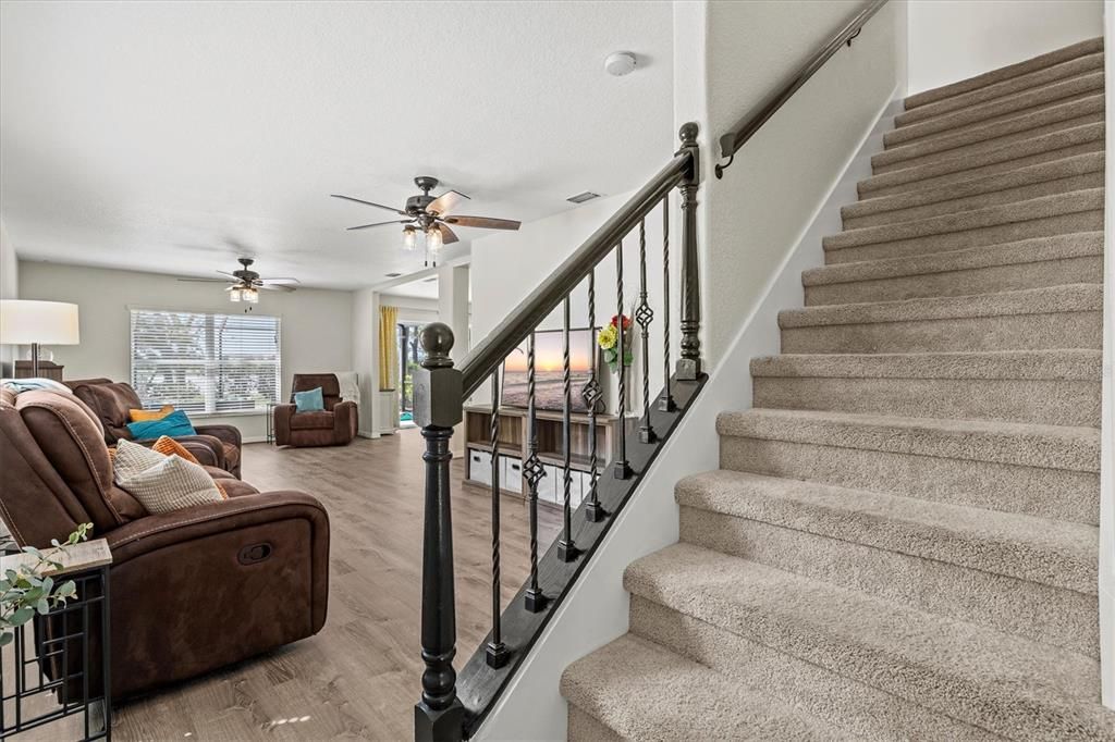 Active With Contract: $425,000 (3 beds, 2 baths, 1834 Square Feet)