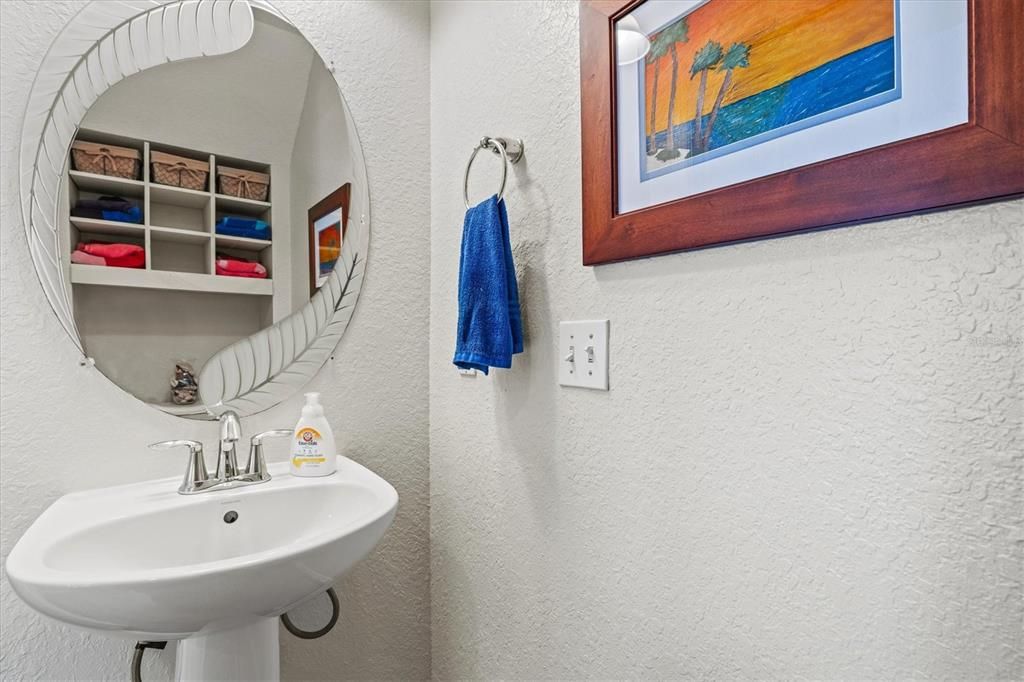 Active With Contract: $425,000 (3 beds, 2 baths, 1834 Square Feet)