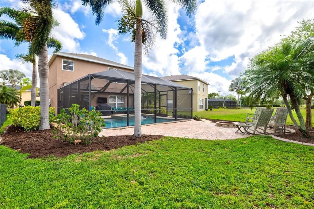 Active With Contract: $425,000 (3 beds, 2 baths, 1834 Square Feet)