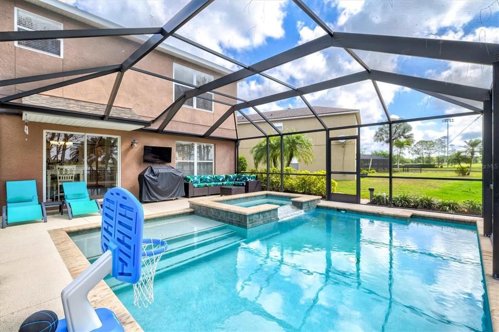 Active With Contract: $425,000 (3 beds, 2 baths, 1834 Square Feet)