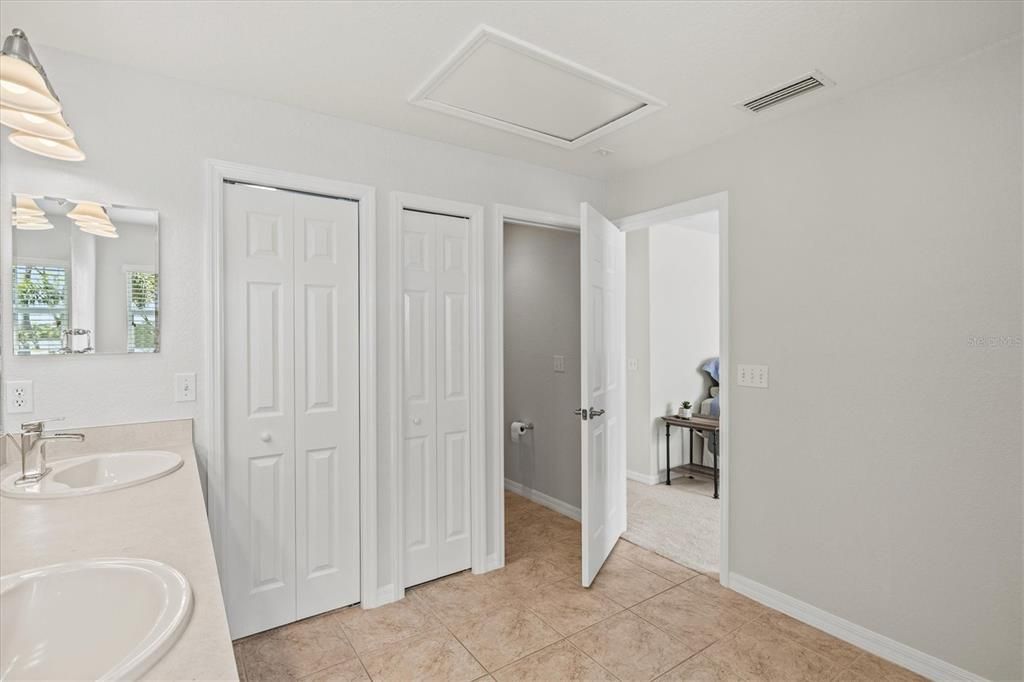 Active With Contract: $425,000 (3 beds, 2 baths, 1834 Square Feet)