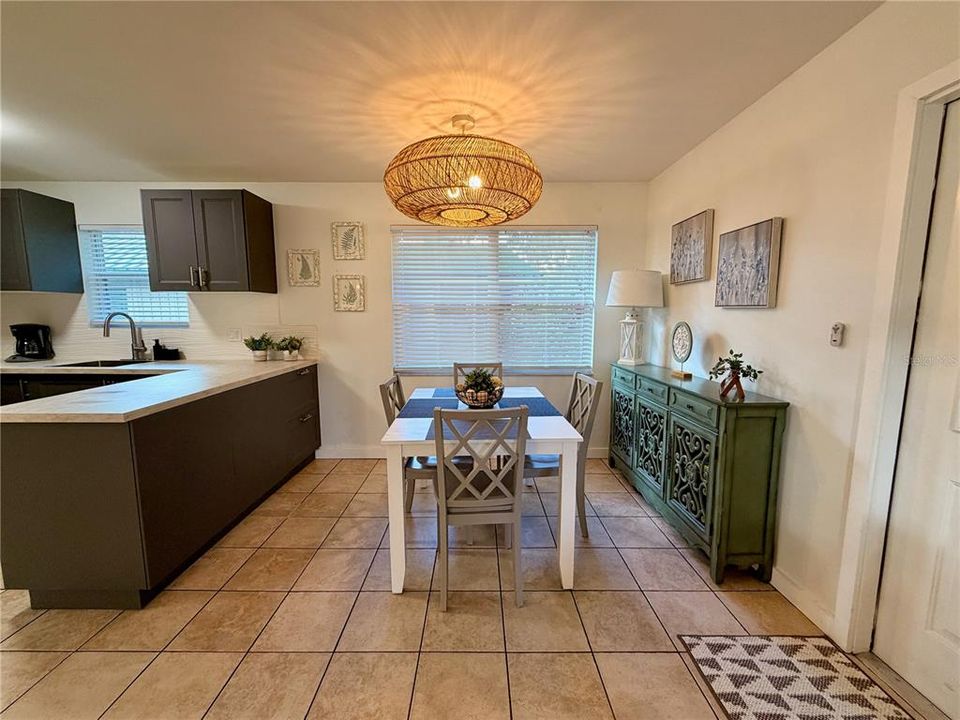En Venta: $184,900 (2 camas, 1 baños, 672 Pies cuadrados)