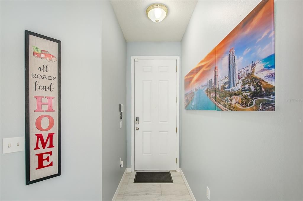 For Sale: $300,000 (3 beds, 2 baths, 1290 Square Feet)