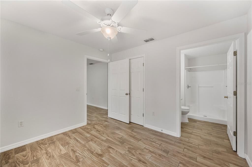 For Sale: $1,850,000 (26 beds, 0 baths, 9994 Square Feet)