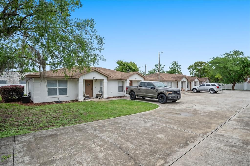For Sale: $1,850,000 (26 beds, 0 baths, 9994 Square Feet)
