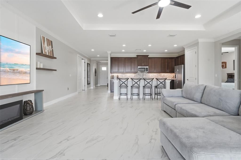 Active With Contract: $525,000 (3 beds, 3 baths, 2356 Square Feet)