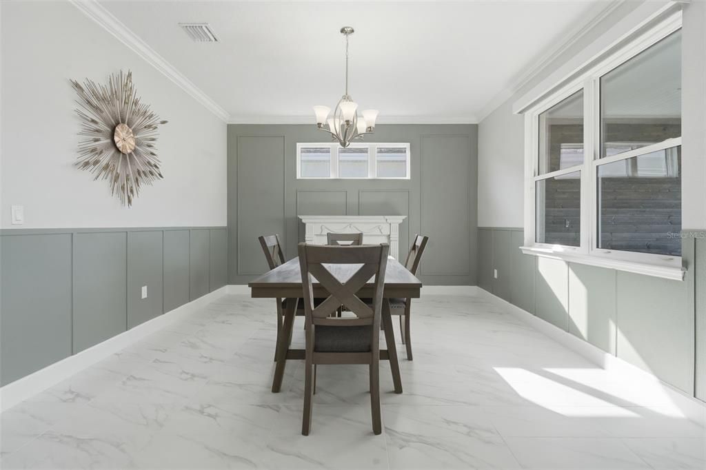 Active With Contract: $525,000 (3 beds, 3 baths, 2356 Square Feet)
