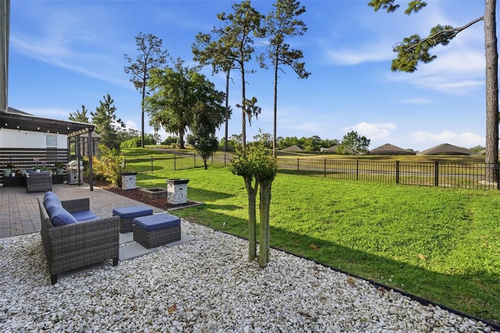 Active With Contract: $525,000 (3 beds, 3 baths, 2356 Square Feet)