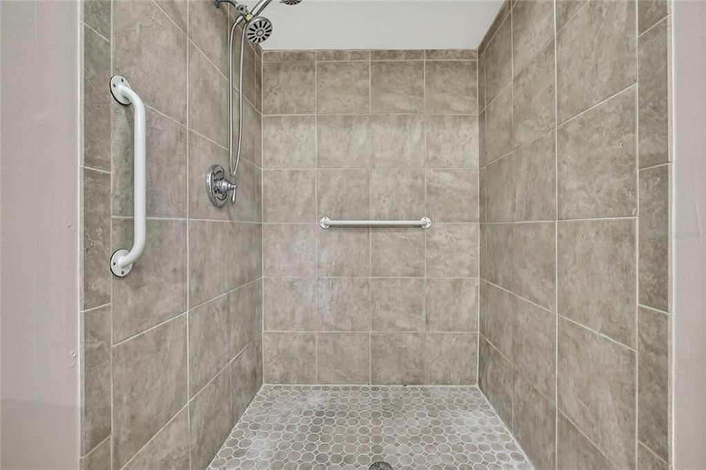 En Renta: $1,950 (3 camas, 2 baños, 1296 Pies cuadrados)