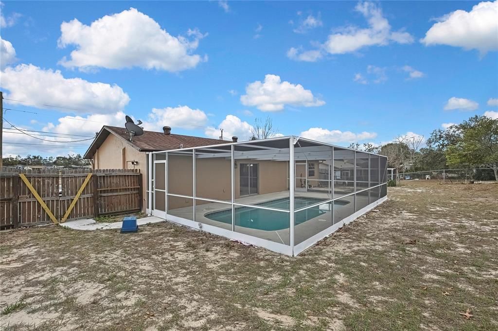 En Renta: $1,950 (3 camas, 2 baños, 1296 Pies cuadrados)