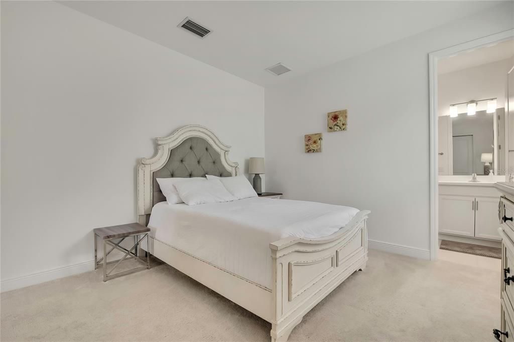 For Sale: $459,900 (3 beds, 2 baths, 2342 Square Feet)
