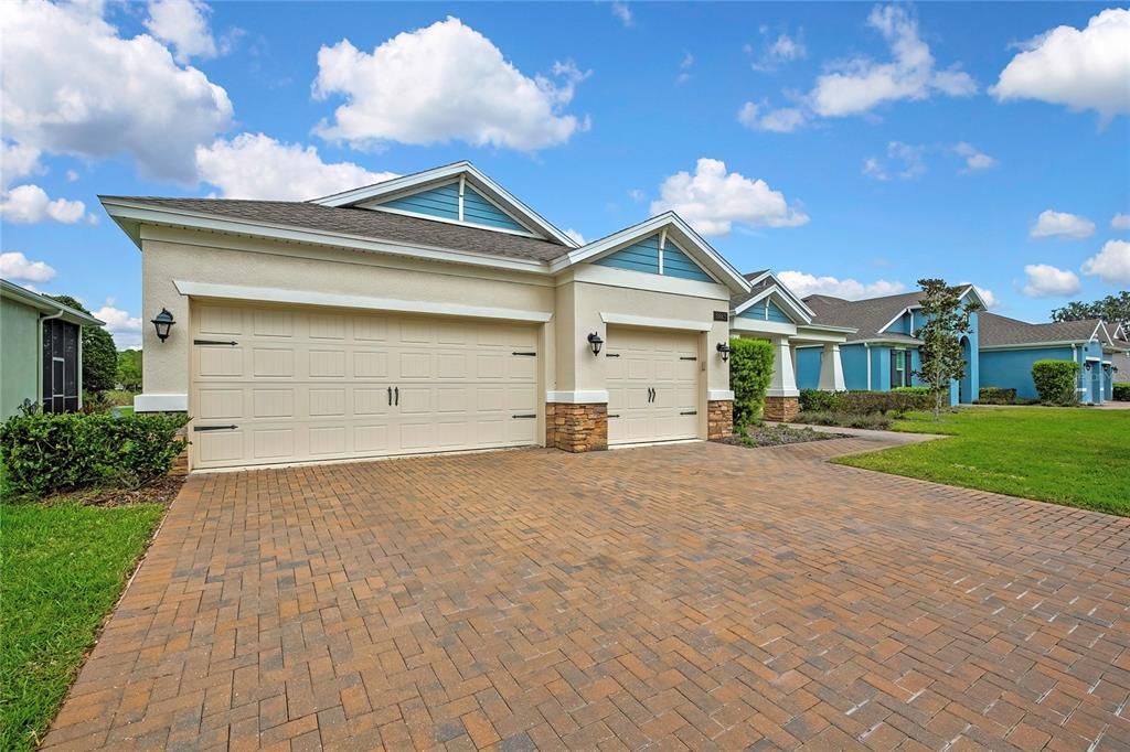 For Sale: $459,900 (3 beds, 2 baths, 2342 Square Feet)