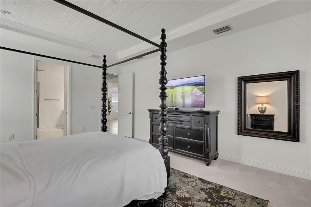 For Sale: $459,900 (3 beds, 2 baths, 2342 Square Feet)