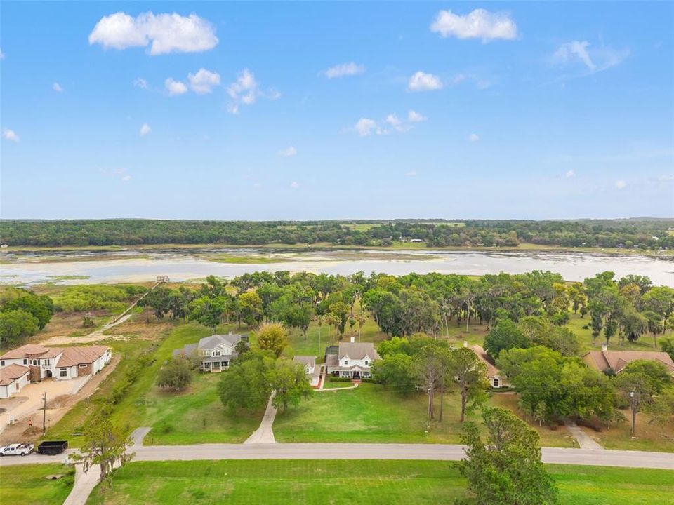 En Venta: $1,050,000 (4 camas, 4 baños, 4139 Pies cuadrados)