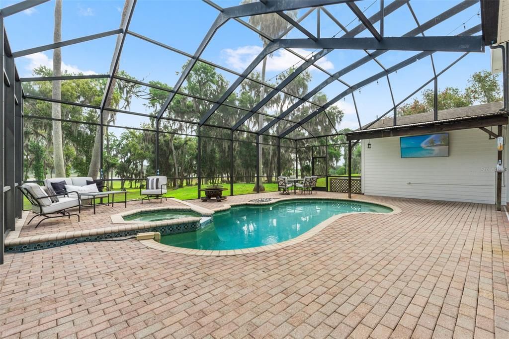 En Venta: $1,050,000 (4 camas, 4 baños, 4139 Pies cuadrados)