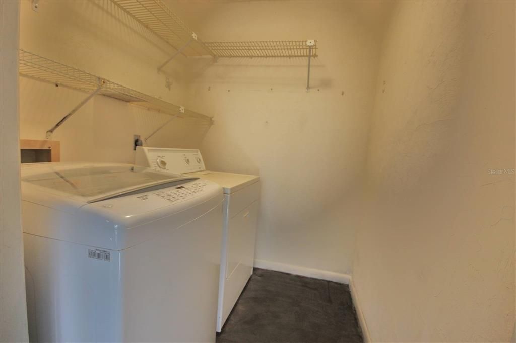 For Sale: $160,000 (3 beds, 2 baths, 1290 Square Feet)