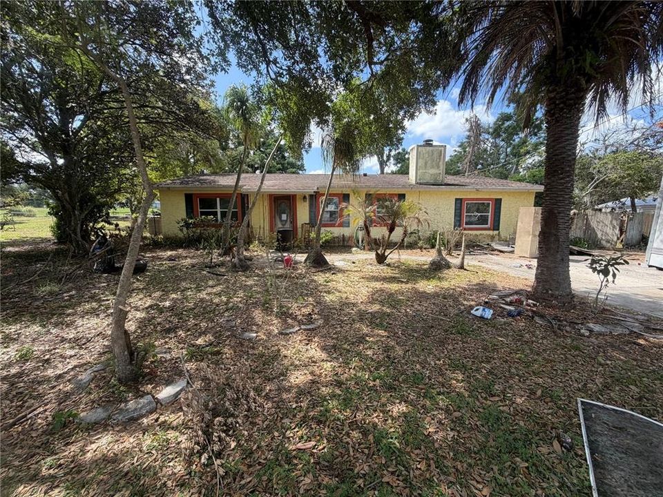 Недавно продано: $189,900 (3 спален, 2 ванн, 1280 Квадратных фут)