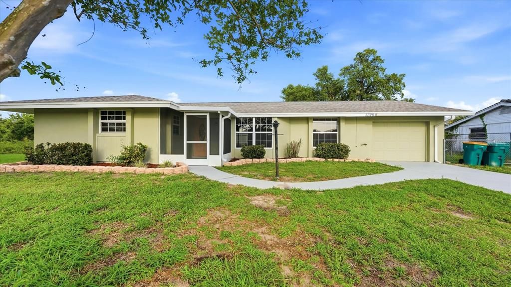 Activo con contrato: $299,900 (3 camas, 2 baños, 1728 Pies cuadrados)