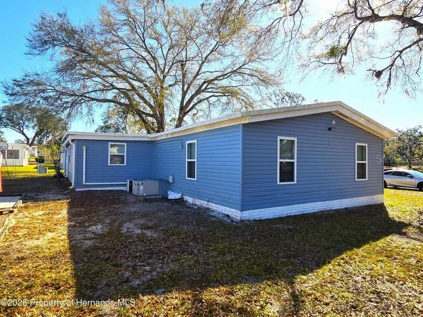 For Sale: $139,000 (3 beds, 2 baths, 960 Square Feet)